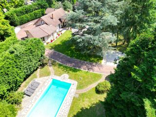  Propri�t�/ch�teau � vendre 9 pi�ces 307 m�