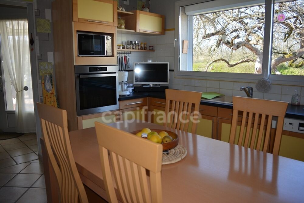 Vente Maison Maison à vendre 8 pièces CUFFY (18) VIAGER LIBRE Cuffy