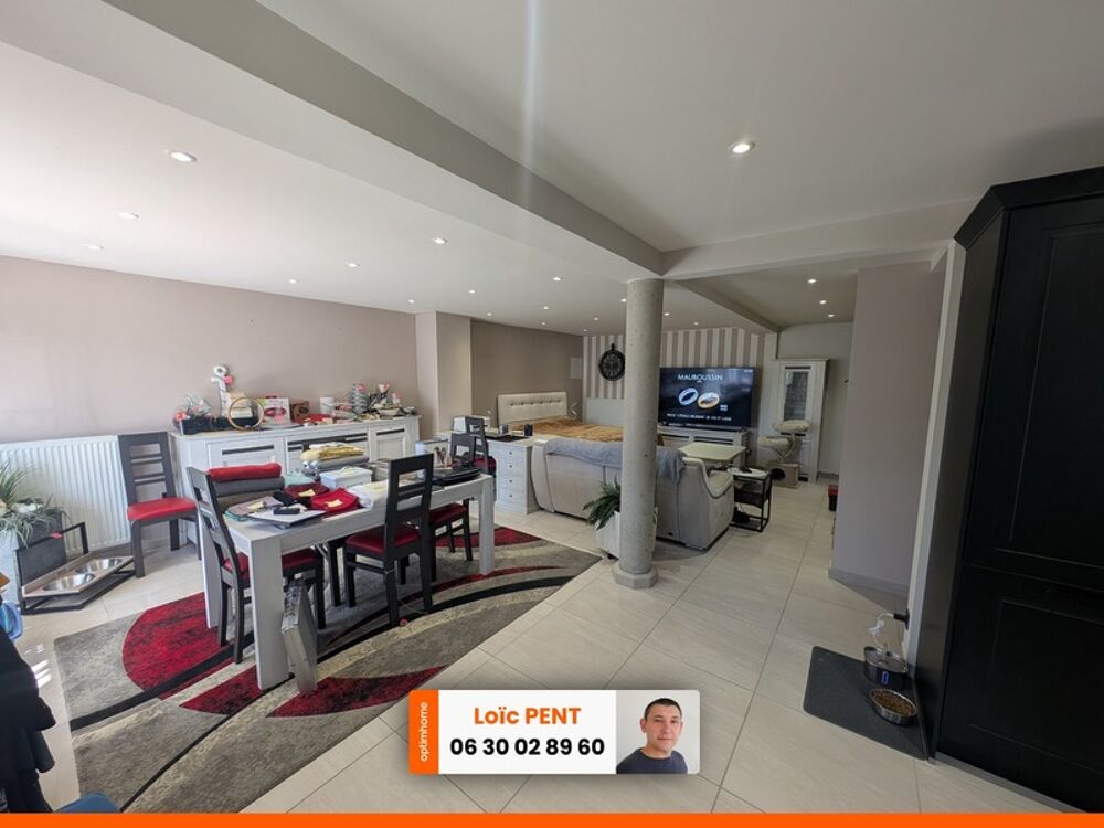 Vente Maison Maison à vendre d'environ 200m² habitable 7 pièces SAINT PRIEST LA PRUGNE (42830) Saint priest la prugne