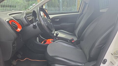 Aygo 1.0 VVTi 72 X-Trend 2 - Premi&egrave;re main Entretien constructeur 2019 occasion 94000 Creteil