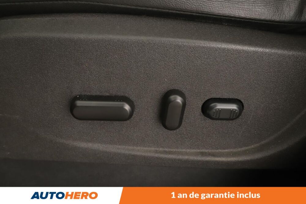 Kuga 2.0 TDCi Vignale 4x4 PowerShift 180 ch 2017 occasion 92130 Issy-les-Moulineaux