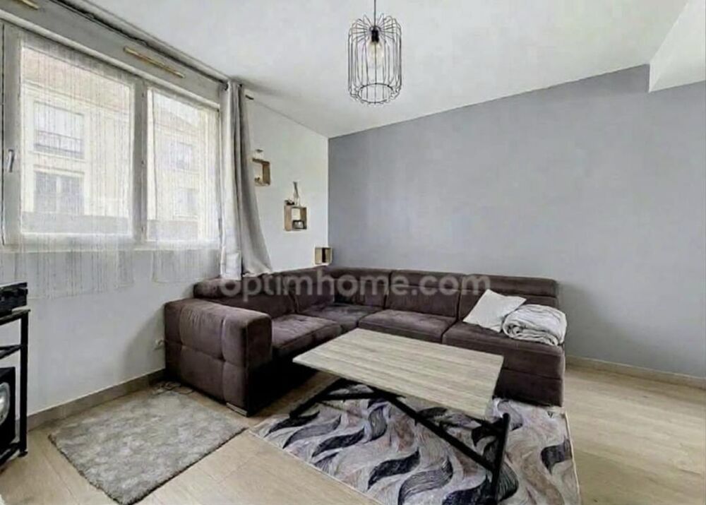Vente Maison BEAUMONT-SUR-OISE – MAISON FAMILIALE 4 CHAMBRES AVEC JARDIN, TERRASSE ET PISCINE Beaumont sur oise