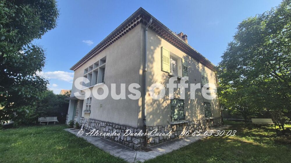 Maison avec 2 logements au coeur de Peyruis