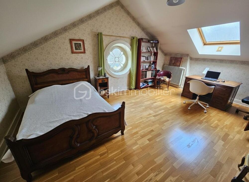 à vendre  Propriété/château Saint-Paul-en-Cornillon (42240)