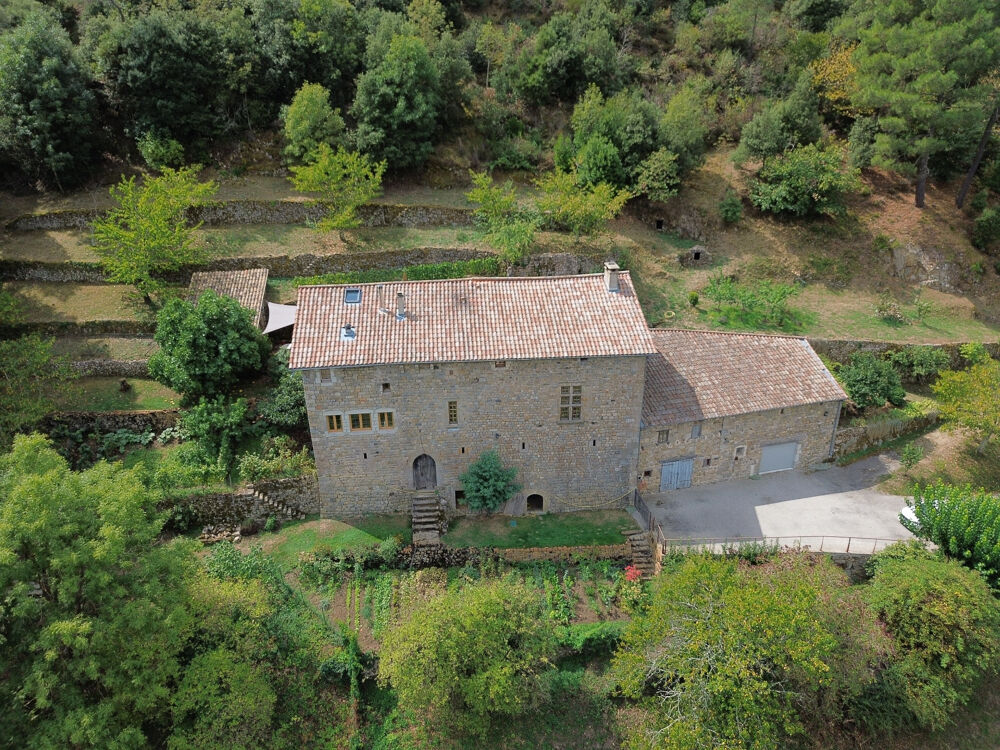 Demeure prestigieuse du XIV siècle au coeur de la belle vallée de lEyrieux en Ardèche, , située à 45mn de Valence (Drome) -285m
