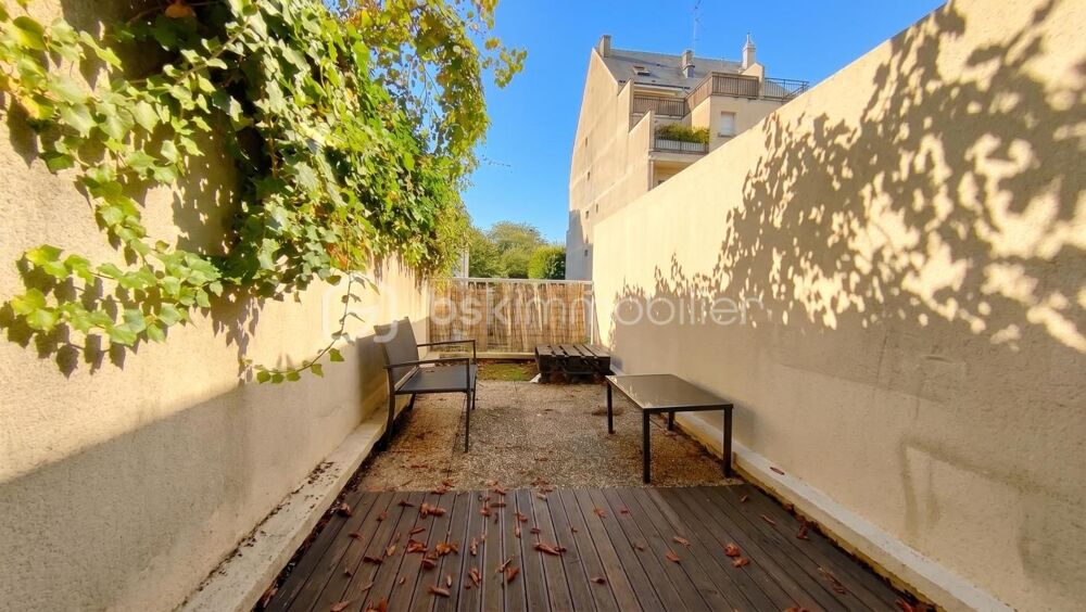 Vente Appartement Grand studio avec terrasse, cave et parkings rue anatole france Noisy le sec