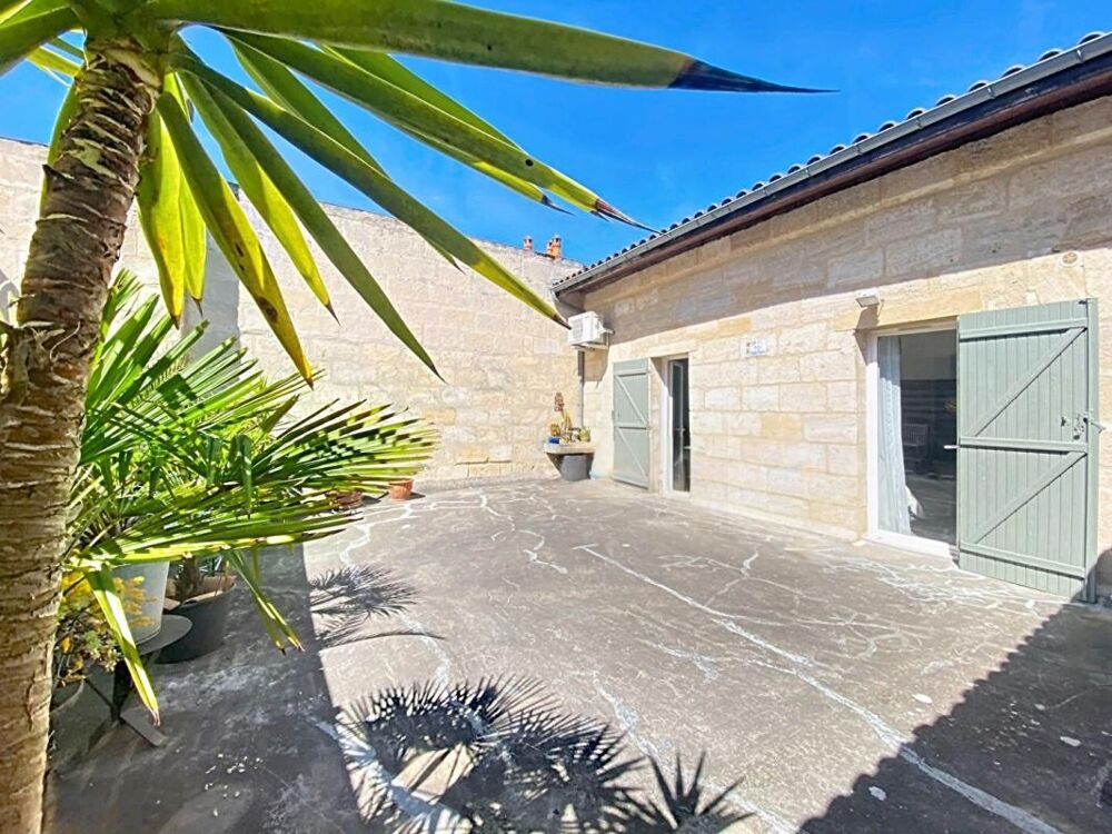 Vente Appartement Comme une maison !! Grand appartement 2 chambres, 3 possibles, avec grande terrasse Bordeaux