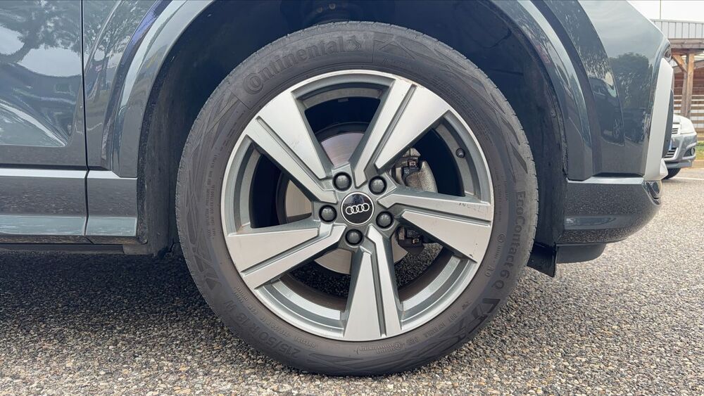 Q2 35 TFSI 150 S tronic 7 Design Luxe - Premi&egrave;re main Entretien 2020 occasion 73000 Chambery