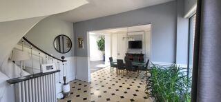  Propriété/château à vendre 8 pièces 272 m²