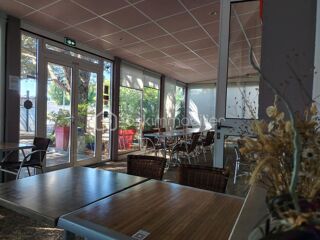  Immeuble � vendre 15 + pi�ces 968 m�