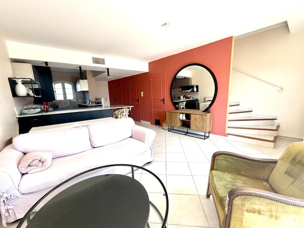 Vente Maison AIGUES-MORTES – MARINA D'EXCEPTION AVEC POSTE D'AMARRAGE 12 x 6 m, GARAGE ET VUE SUR LE BASSIN Aigues mortes