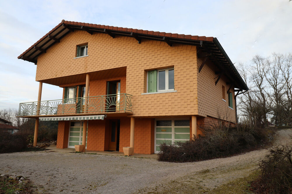 Jolie villa de 117 m² à fort potentiel avec un beau terrain arboré à CURCIAT DONGALON (01)