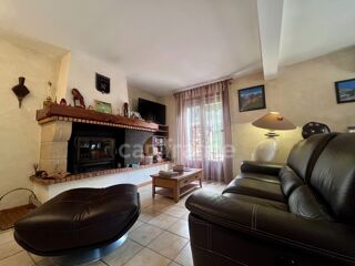 Vente Maison Maison familiale de 120 m² avec sous-sol complet, terrasse et jardin arboré Ade