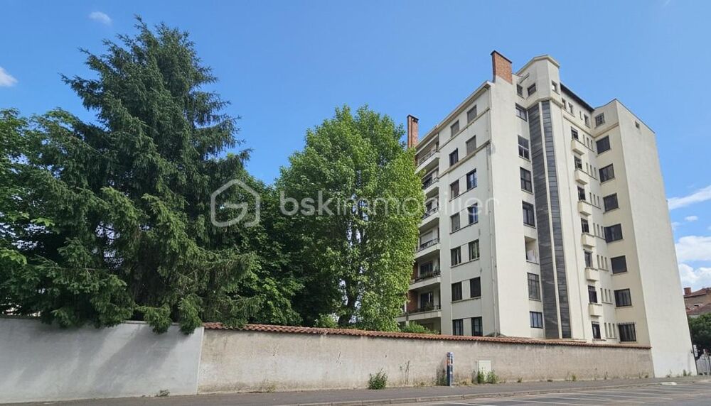 Appartement de caractère avec garage  Hyper centre de Roanne