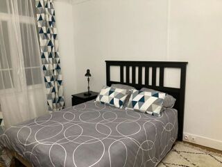  Appartement à louer 2 pièces 45 m²