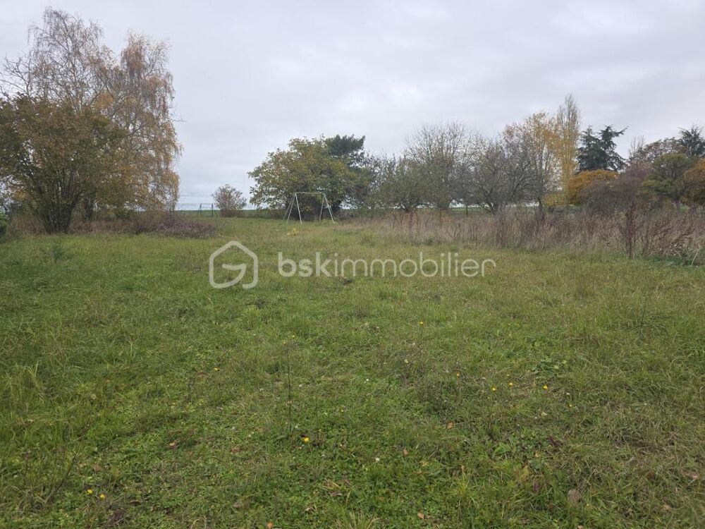 Vente Terrain Terrain constructible de 1932 m² à Soucy Soucy