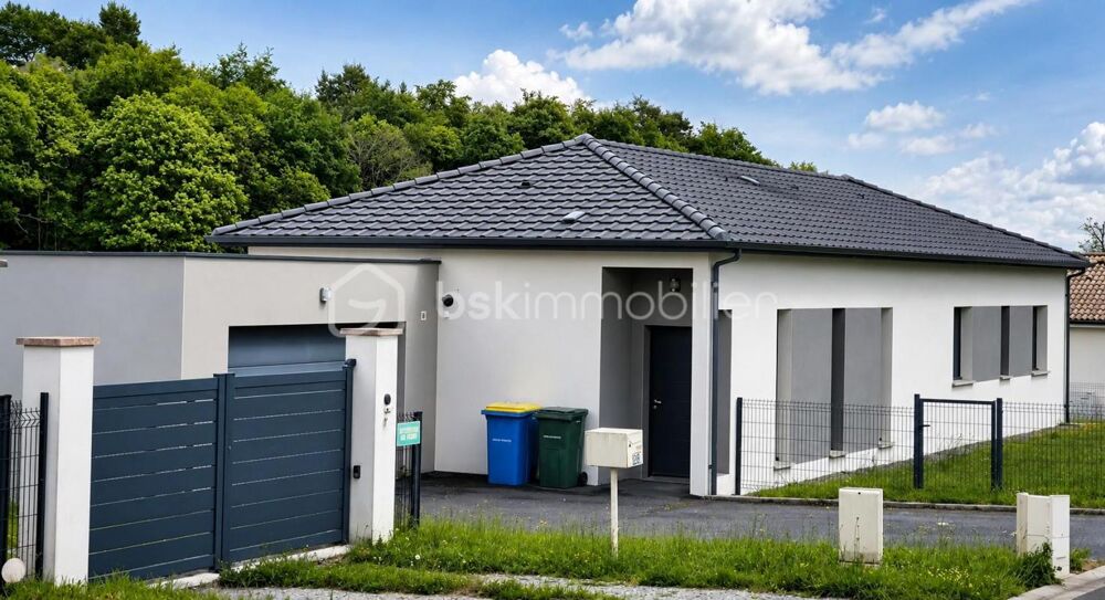 Maison contemporaine de plain-pied  125 m² avec garage et prestations de qualité