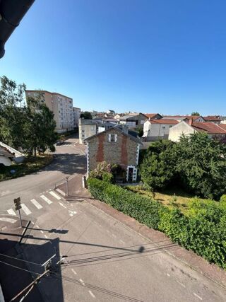  Immeuble � vendre 12 pi�ces 208 m�