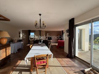  Propri�t�/ch�teau � vendre 4 pi�ces 106 m�