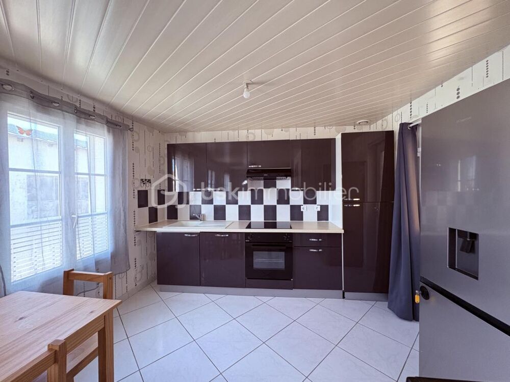 MAISON RÉCENTE 2 CHAMBRES AVEC EXTÉRIEUR  CENTRE-BOURG DE COZES
