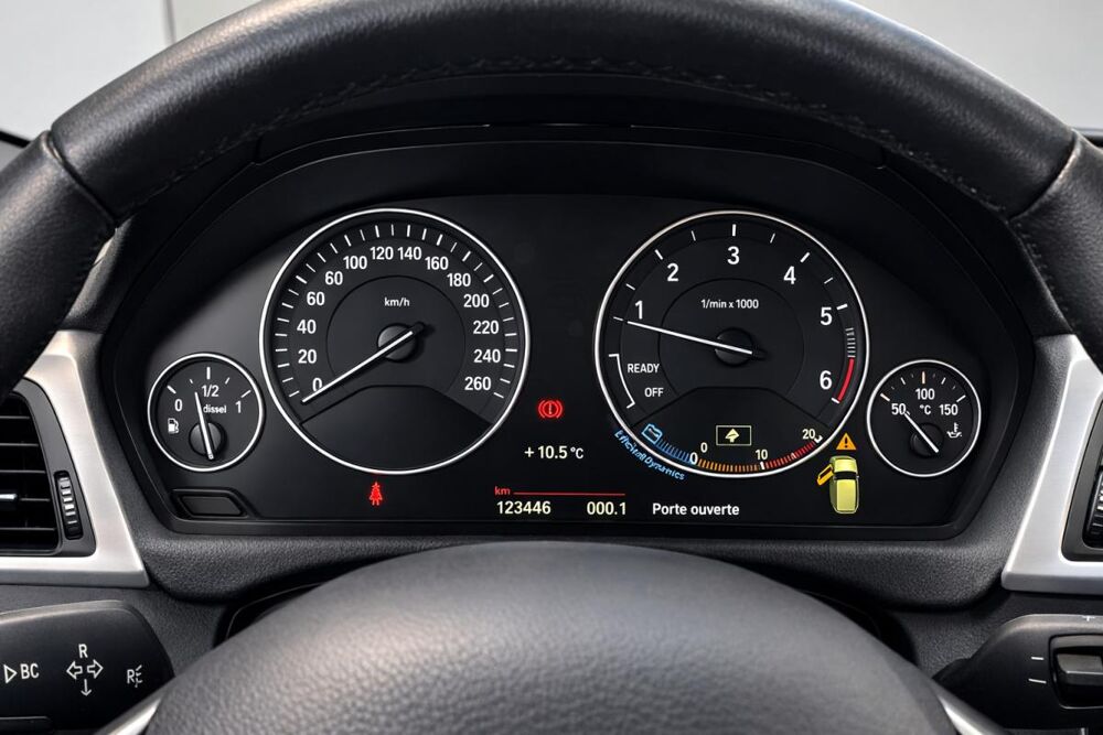 S&eacute;rie 3 1&deg; Main / S&eacute;rie (F31) Pack LUXE TOURING Cuir/GPS/T&eacute;l CT-OK 2014 occasion 60430 Abbecourt