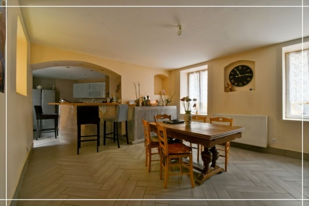 Vente Maison Maison à vendre 6 pièces + terrain + grange + appartement CHATEAUMEILLANT (18) Chateaumeillant