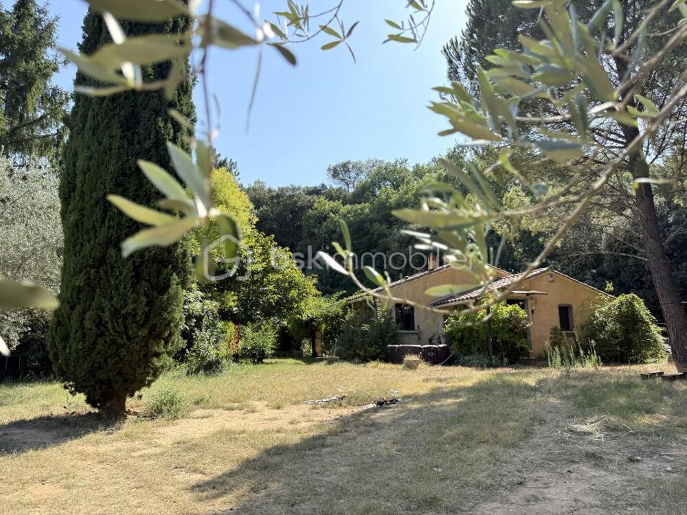 Maison au coeur dun site naturel dexception La Roque-sur-Cèze