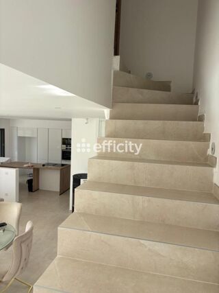  Villa 4 pi�ces 130 m� Mormoiron