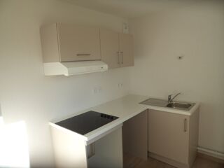  Appartement à louer 2 pièces 37 m²