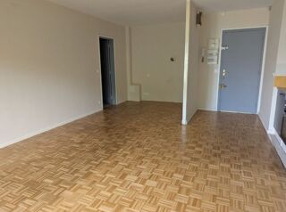  Appartement à louer 1 pièce 34 m²