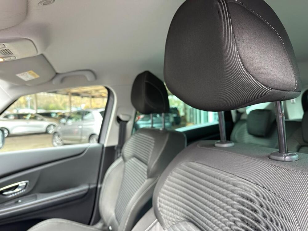 Sc&eacute;nic IV 1.7 DCI 120 BLUE BUSINESS EDC 2019 occasion 78240 Chambourcy