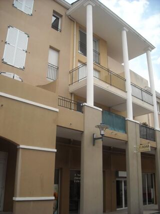  Appartement à louer 1 pièce 32 m²