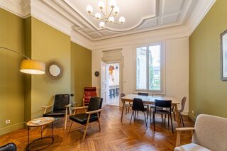  Maison � vendre 15 + pi�ces 328 m�