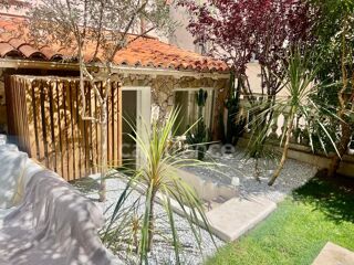 Vente Appartement AJACCIO (20), AJACCIO en CENTRE-VILLE – SUPERBE APPARTEMENT T4 AVEC TERRASSE, JARDIN ET JACUZZI Ajaccio