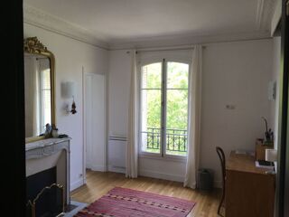  Appartement à louer 3 pièces 81 m²