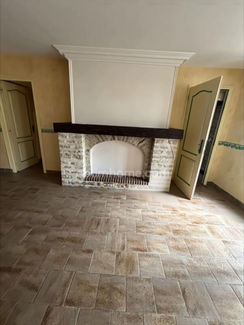 Maison familiale 120 m² à Xambes  3 chambres, garage et cour intérieure  Secteur calme