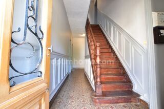  Immeuble � vendre 331 m�