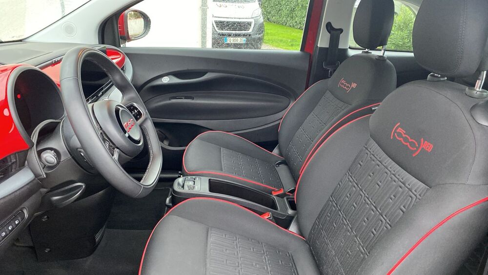 500 118 43 kWh Red - Automatique 2022 occasion 44310 Saint Lumine De Coutais