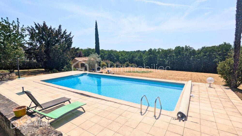 Maison darchitecte 7 pièces 220 M2 avec piscine