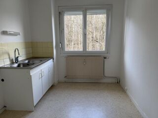  Appartement à louer 3 pièces 65 m²