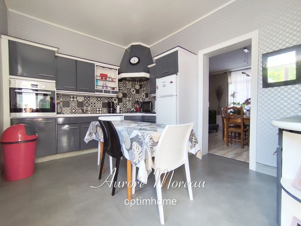 Vente Maison Fort potentiel pour cet ensemble habitation et commerce sur la commune de WASSIGNY (02) Wassigny
