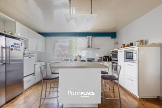  Maison  vendre 8 pices 250 m