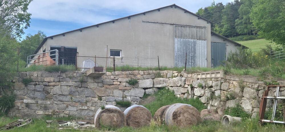 Bâtiment agricole vendre 3 pièces LE MALZIEU FORAIN (48)