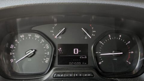 Vivaro Van Am&eacute;nag&eacute; 2.0 120 Pack Clim - Premi&egrave;re main 2021 occasion 28100 Dreux