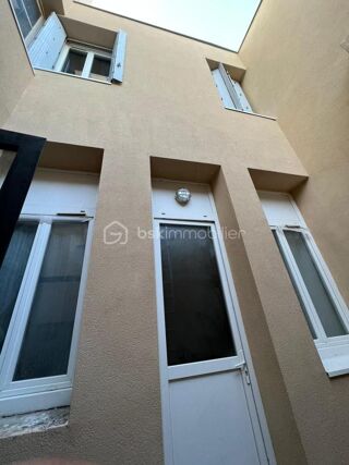  Immeuble à vendre 12 pièces 265 m²