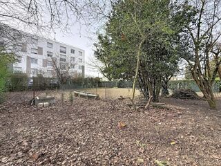  Terrain à vendre 928 m²