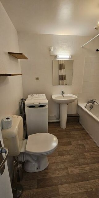  Appartement à louer 1 pièce 27 m²