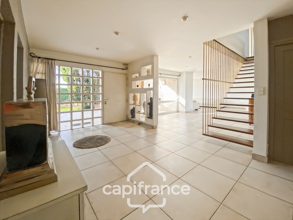 Maison à vendre 8 pièces BEAUFORT (39)