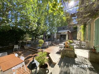 Propriété/château à vendre 14 pièces 561 m²