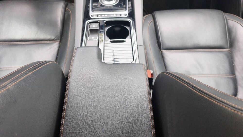 F-PACE 2.0D 180 BVA8 R-Sport 2017 occasion 12230 La Cavalerie